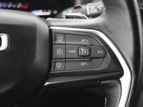 Used 2021 Jeep Grand Cherokee L Laredo image 15