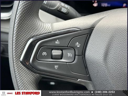 Used 2025 Chevrolet TrailBlazer LT FWD image 23