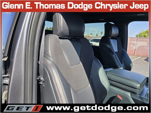 Used 2025 Ford F150 Raptor AWD/4WD image 31