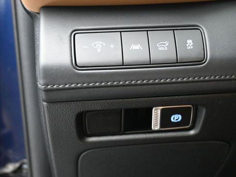 Used 2022 Hyundai Santa Fe Calligraphy image 18