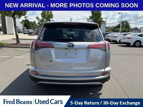 Used 2018 Toyota RAV4 Limited AWD/4WD image 7