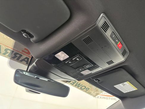 Used 2025 Volkswagen Jetta Sport FWD image 20