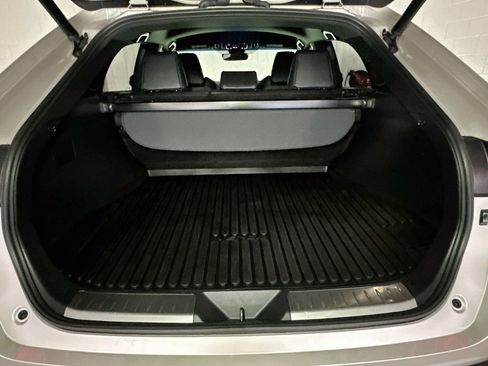 Used 2023 Toyota Venza XLE AWD/4WD image 33
