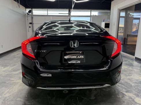 Used 2021 Honda Civic EX image 4
