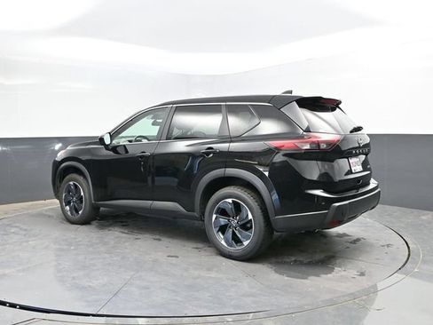 Used 2025 Nissan Rogue SV AWD/4WD image 8