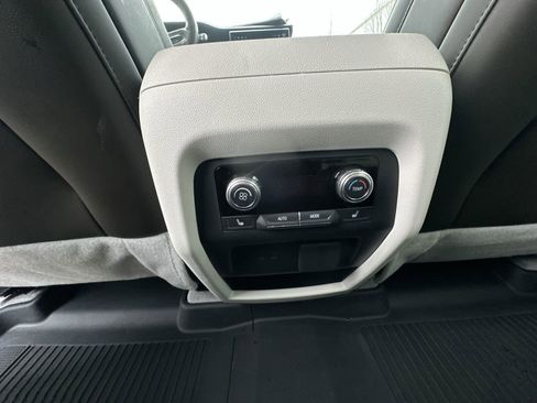 Used 2024 GMC Acadia Denali w/ Super Cruise Package image 21