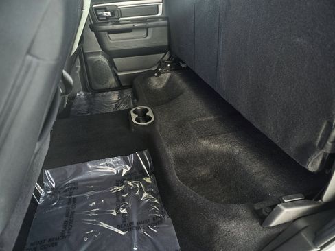 Used 2024 RAM 1500 Classic Warlock image 32