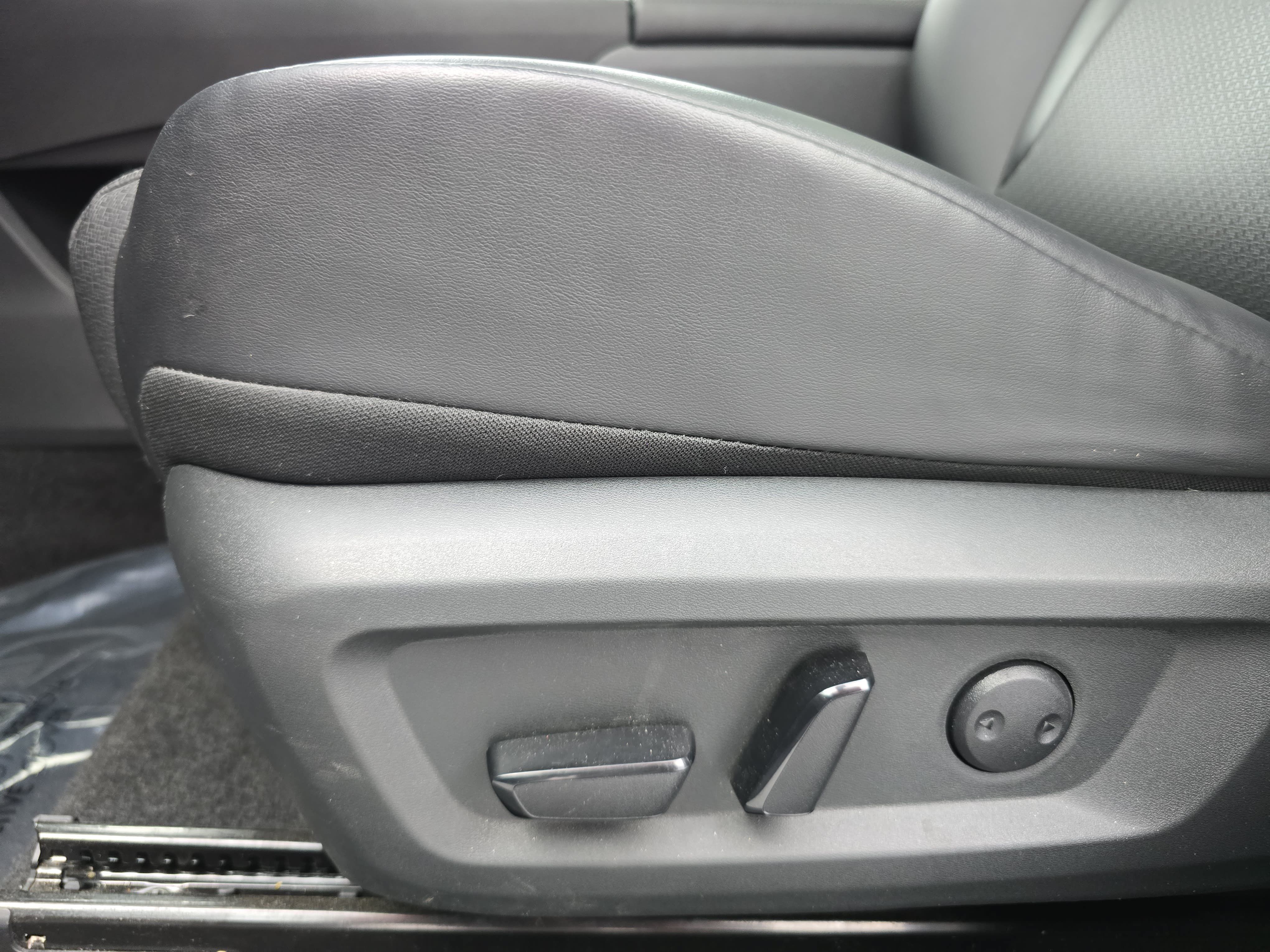 Certified 2023 Nissan Rogue SV w/ SV Premium B Package AWD/4WD image 28