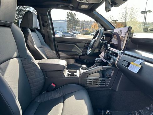 New 2026 Toyota 4Runner TRD Off-Road Premium AWD/4WD image 16