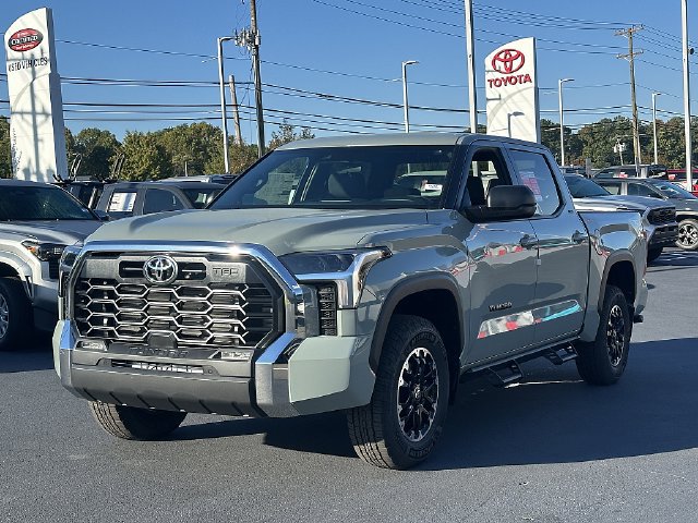 New 2026 Toyota Tundra SR5 w/ TRD Off-Road Package AWD/4WD image 4