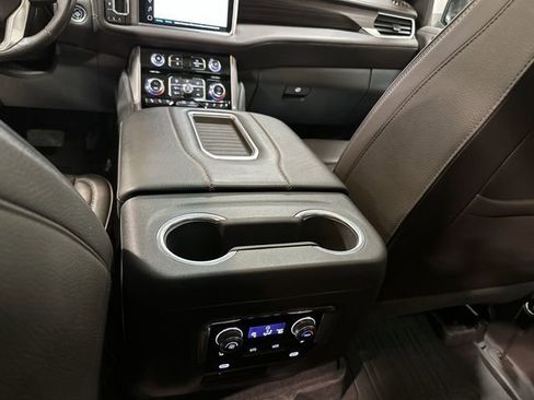 Used 2022 GMC Yukon Denali image 25