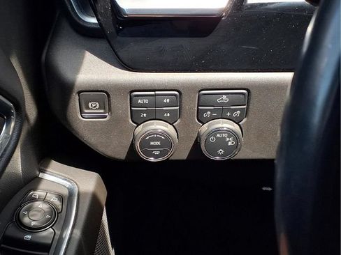 Used 2022 Chevrolet Silverado 1500 LT AWD/4WD image 13