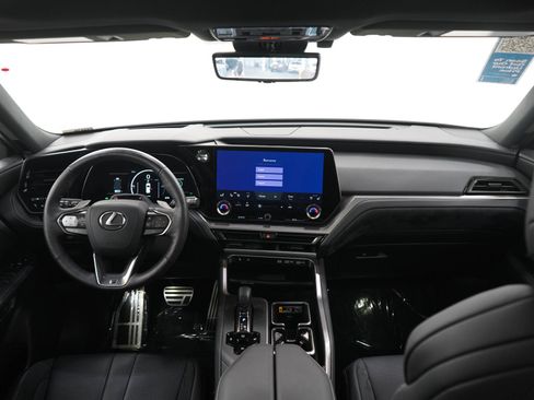 Used 2025 Lexus TX 500h AWD image 14