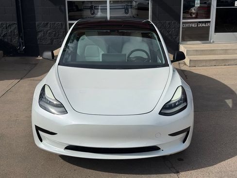 Used 2019 Tesla Model 3 Standard Range Plus RWD image 9