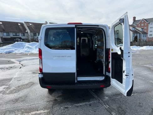 Used 2024 Ford Transit 250 Low Roof w/ Exterior Upgrade Package image 24