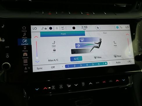 New 2026 Jeep Grand Cherokee L 4WD image 10