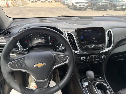 Used 2023 Chevrolet Equinox Premier AWD/4WD image 37