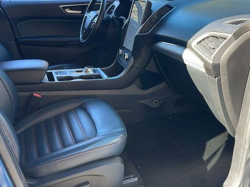 Used 2022 Ford Edge SEL w/ Sport Appearance Package image 31