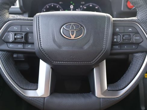 Used 2026 Toyota Tacoma TRD Off-Road w/ TRD Off Road Premium Package image 13