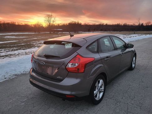 Used 2013 Ford Focus SE w/ SE Winter Pkg image 7