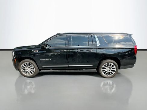 Used 2025 GMC Yukon XL Denali w/ Sun & Power Step Package RWD image 8
