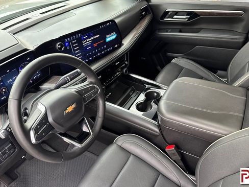 Certified 2025 Chevrolet Tahoe Premier AWD/4WD image 10