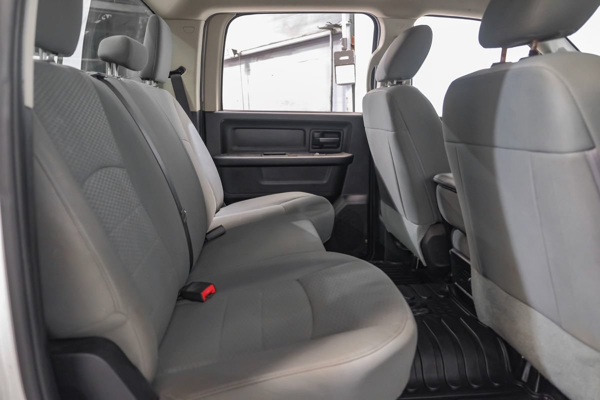 Used 2014 RAM 2500 Tradesman w/ Chrome Appearance Group AWD/4WD image 32
