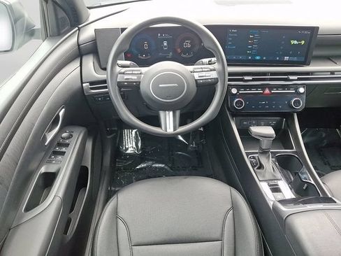 Used 2025 Hyundai Santa Cruz SEL FWD image 13