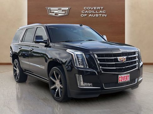 Used 2016 Cadillac Escalade Premium AWD/4WD image 6