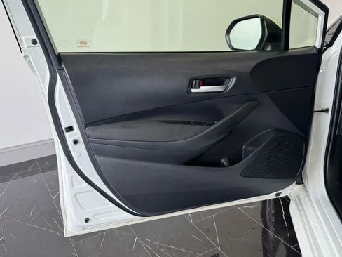 Used 2020 Toyota Corolla LE image 7