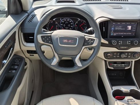 Used 2023 GMC Terrain Denali w/ Denali Premium Package image 11