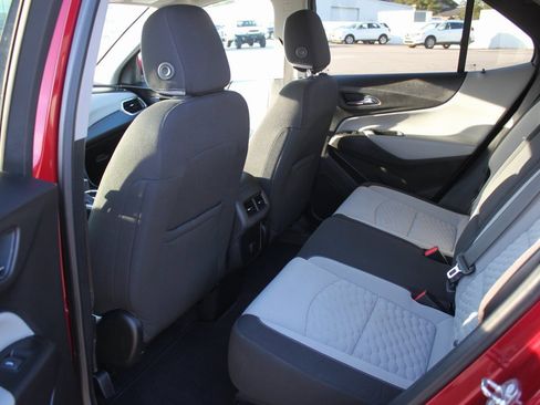 Used 2018 Chevrolet Equinox LT image 6