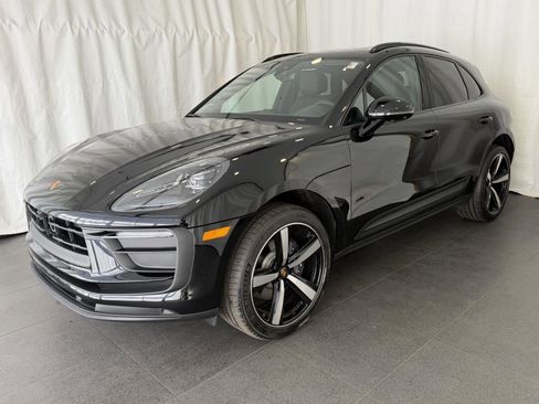 New 2026 Porsche Macan image 1