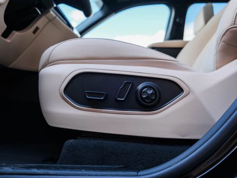 New 2025 Jeep Grand Cherokee Limited w/ Trailer Tow Package image 19