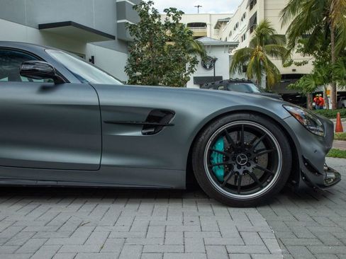 Used 2020 Mercedes-Benz AMG GT R image 32