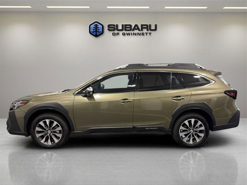 Used 2025 Subaru Outback Touring XT image 2