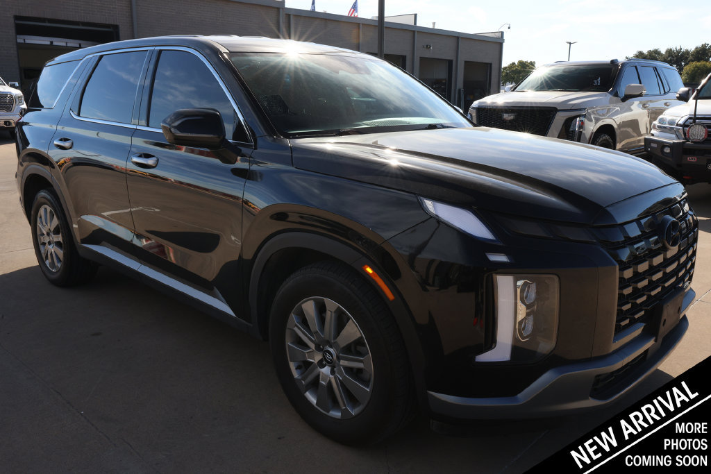 Used 2025 Hyundai Palisade SE AWD/4WD image 3
