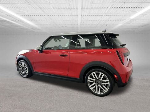 Certified 2025 MINI Cooper 2-Door Hardtop image 3