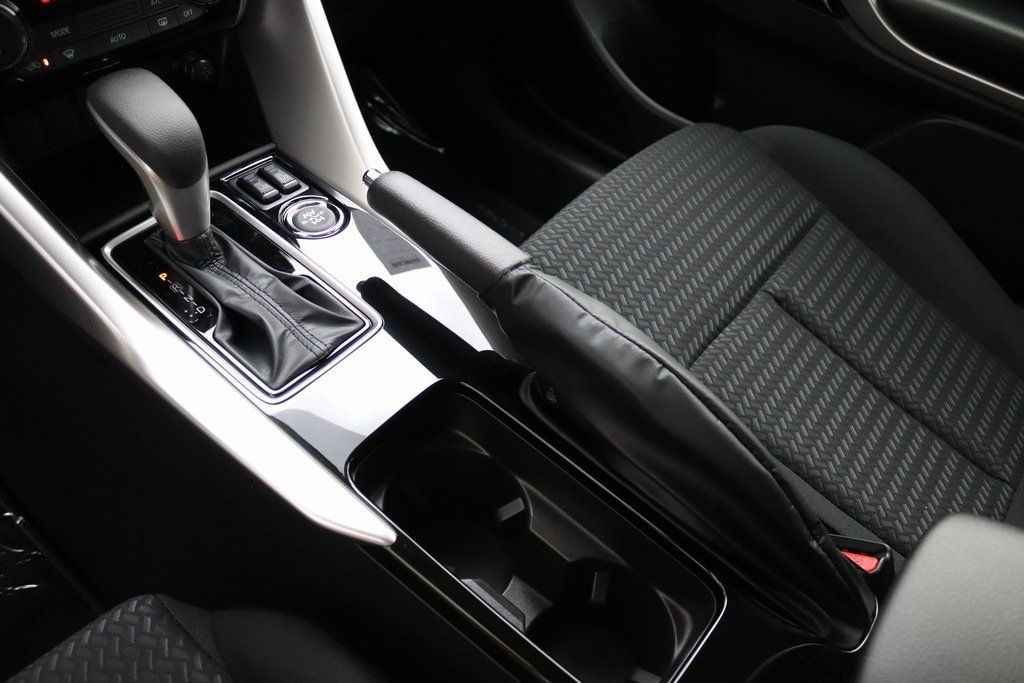 New 2026 Mitsubishi Eclipse Cross LE AWD/4WD image 23