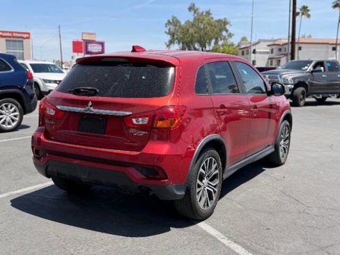 Used 2018 Mitsubishi Outlander Sport ES FWD image 3