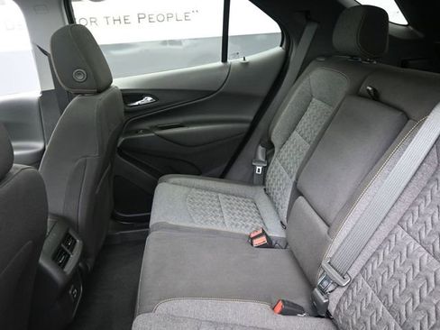 Used 2023 Chevrolet Equinox LT FWD image 22
