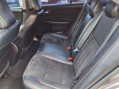 Used 2016 Toyota Camry XSE w/ Moonroof Package FWD image 11