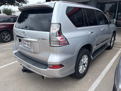 Used 2019 Lexus GX 460 Premium AWD/4WD image 4