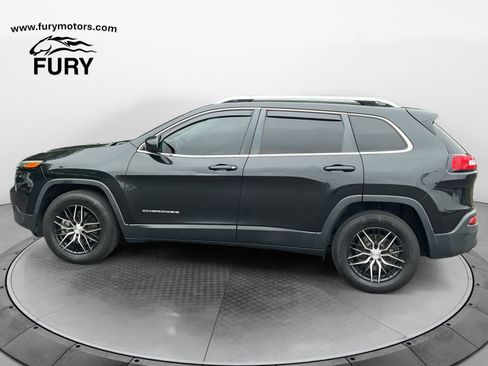 Used 2015 Jeep Cherokee Latitude w/ Cold Weather Group AWD/4WD image 6