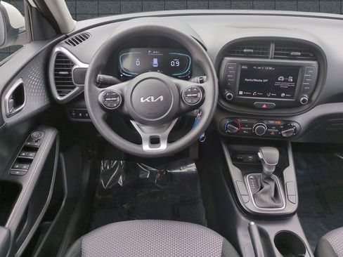 Certified 2024 Kia Soul LX w/ Option Group 015 image 16
