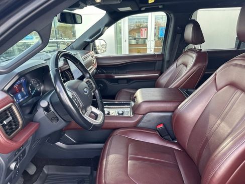 Used 2022 Ford Expedition Max Limited image 9