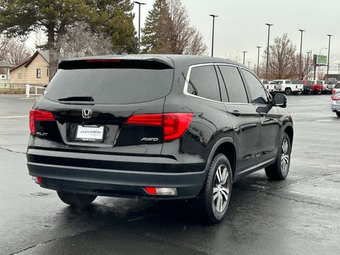 Used 2017 Honda Pilot EX image 5