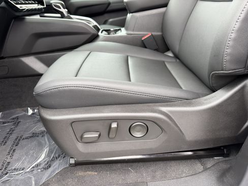 New 2026 Chevrolet Colorado LT w/ LT Convenience Package RWD image 32