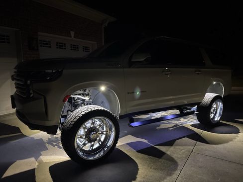 Used 2021 Chevrolet Suburban High Country image 71