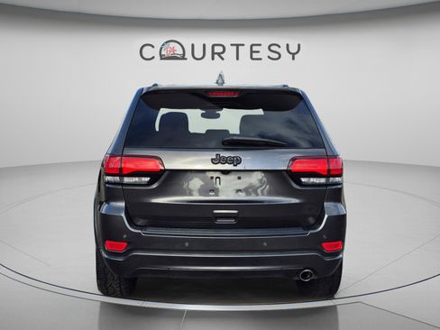 Used 2019 Jeep Grand Cherokee Altitude RWD image 6